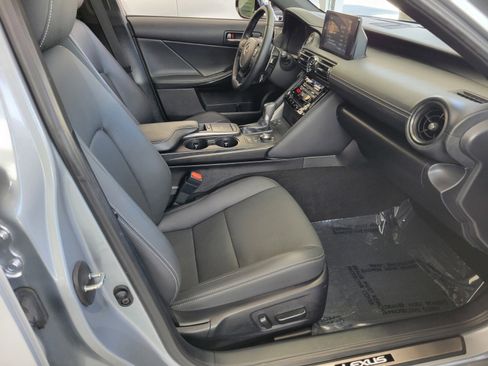 Used 2024 Lexus IS 300 w/ Comfort Package RWD image 17