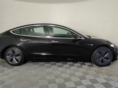 Used 2018 Tesla Model 3 Long Range image 4