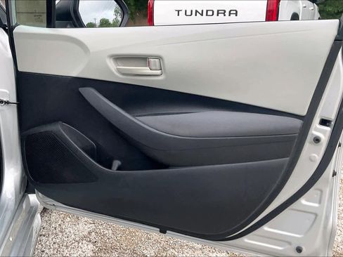 Used 2023 Toyota Corolla LE FWD image 21