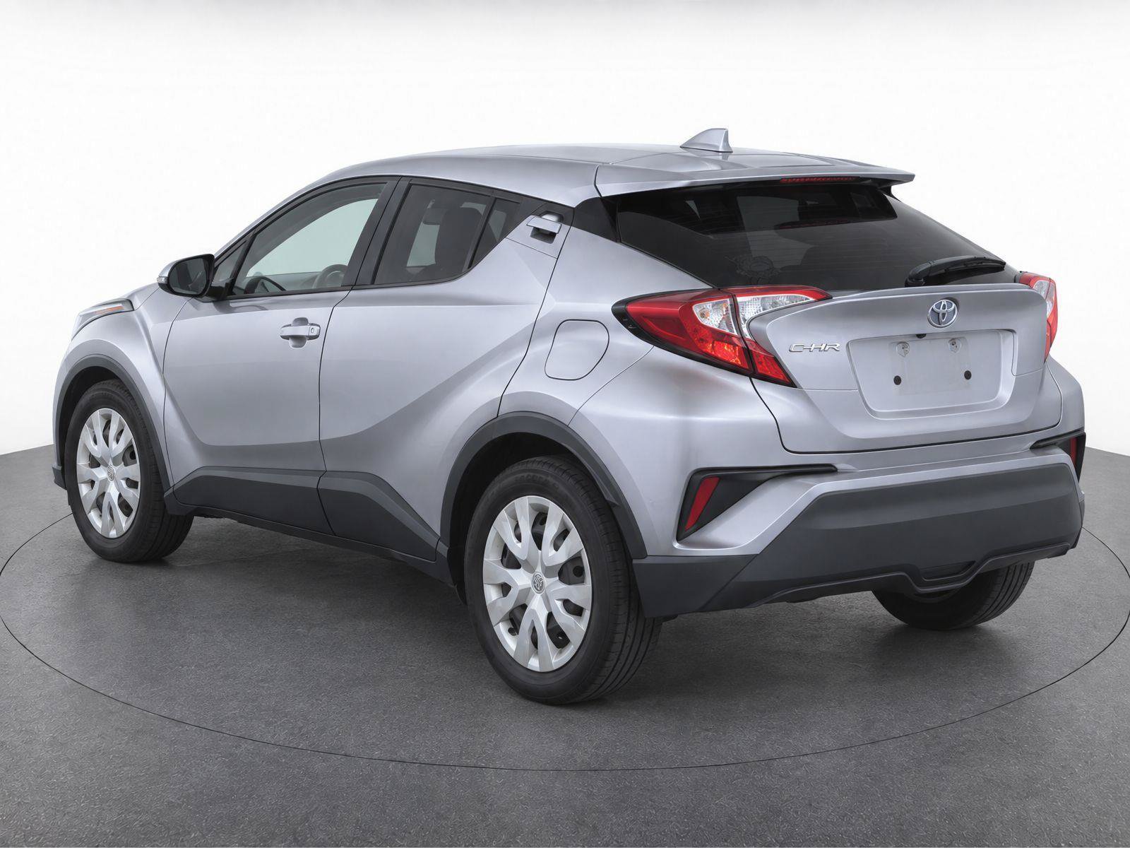Used 2020 Toyota C-HR LE FWD image 3