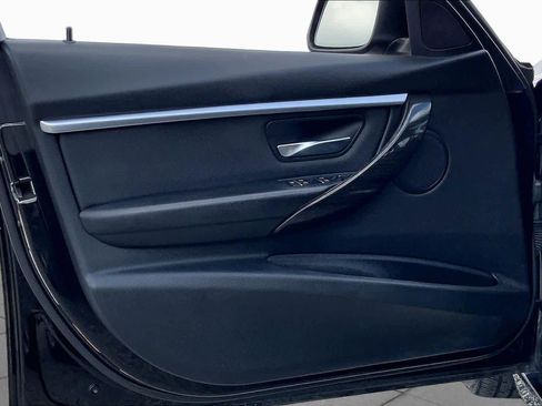 Used 2018 BMW 330i Sedan RWD image 21