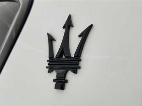 Used 2023 Maserati Grecale Modena image 17