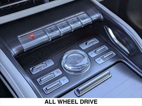 New 2026 Lincoln Nautilus Reserve w/ Jet Appearance Package image 10