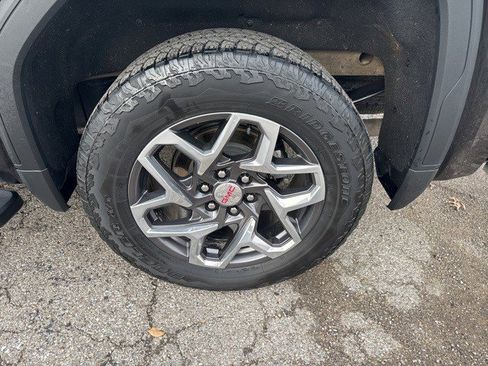 Certified 2024 GMC Sierra 1500 SLT w/ SLT Premium Package image 7