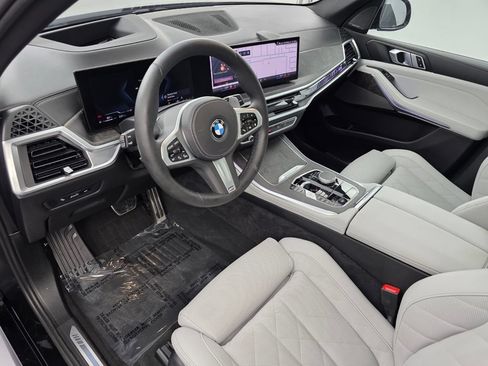 Used 2025 BMW X5 sDrive40i w/ M Sport Package RWD image 10