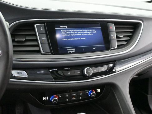 Used 2021 Buick Enclave Essence w/ Sound and Sites Package image 16