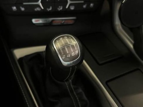 Used 2015 Chevrolet Corvette Z06 w/ 3LZ Preferred Equipment Group image 32