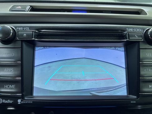 Used 2015 Toyota RAV4 XLE FWD image 22