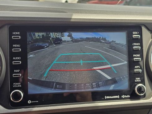 Used 2023 Toyota Tacoma TRD Off-Road w/ Technology Package AWD/4WD image 29