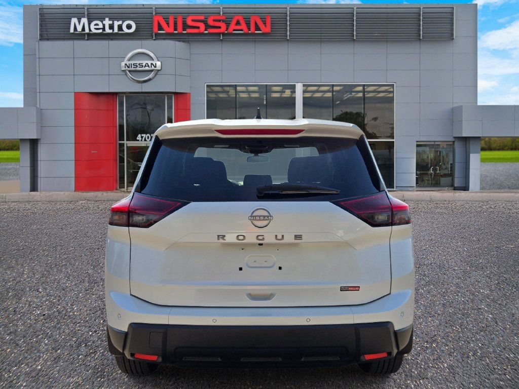 Certified 2025 Nissan Rogue S FWD image 6