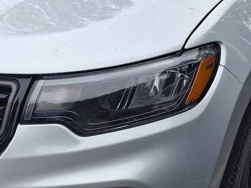 New 2025 Jeep Compass Limited w/ Sun & Sound Group image 4