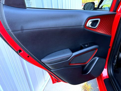 Used 2021 Kia Soul Turbo image 10