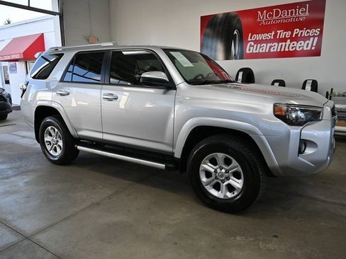 Used 2016 Toyota 4Runner SR5 image 4