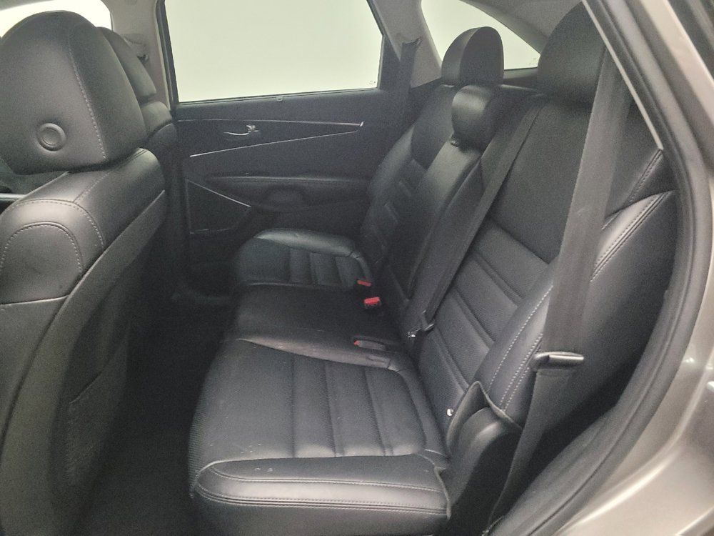 Used 2019 Kia Sorento SX AWD/4WD image 18