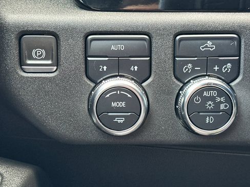 Used 2024 GMC Sierra 1500 Elevation AWD/4WD image 35