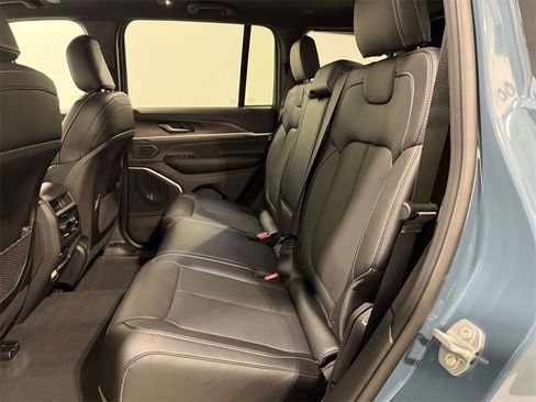 New 2026 Jeep Grand Cherokee Limited image 14