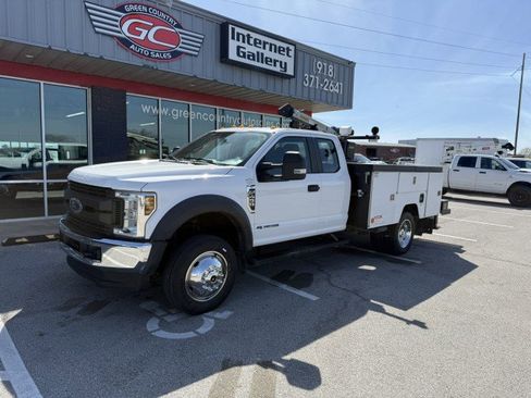 Used 2019 Ford F450 XL w/ XL Value Package image 2