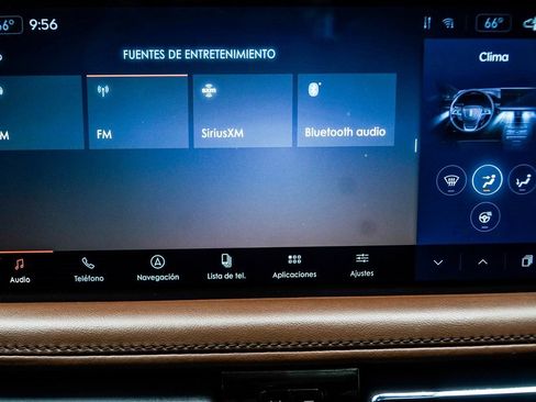 Used 2022 Lincoln Nautilus Reserve image 25