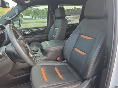 Used 2024 GMC Sierra 2500 AT4 w/ AT4 Preferred Package image 15