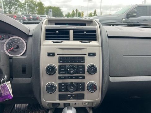 Used 2011 Ford Escape XLT w/ 202A Rapid Spec Order Code FWD image 16