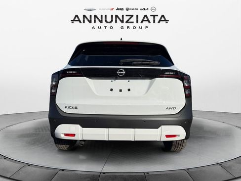 New 2026 Nissan Kicks SV w/ SV Premium Package image 4