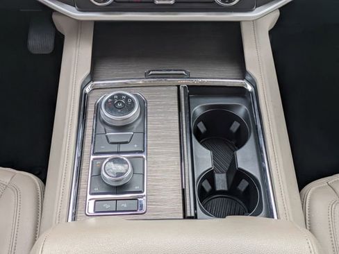 Used 2024 Ford Expedition Max Limited image 22