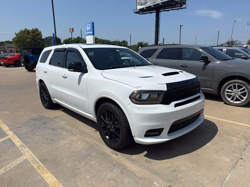 Used 2018 Dodge Durango R/T w/ Technology Group RWD image 2