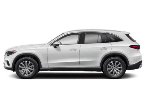 Used 2024 Mercedes-Benz GLC 300 4MATIC image 4