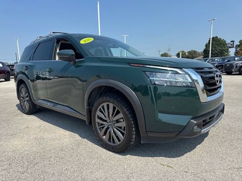 Used 2022 Nissan Pathfinder SL w/ SL Premium Package FWD image 9