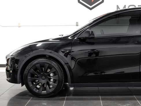 Used 2021 Tesla Model Y Long Range AWD/4WD image 12