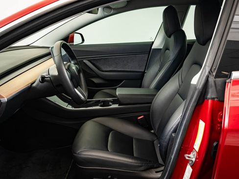 Used 2018 Tesla Model 3 Long Range image 18