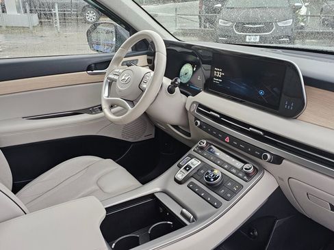 Used 2023 Hyundai Palisade Limited image 10