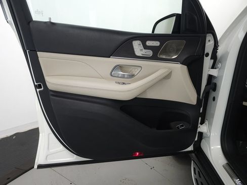 Certified 2022 Mercedes-Benz GLS 450 4MATIC image 5