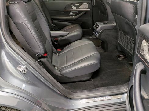 Used 2021 Mercedes-Benz GLS 580 4MATIC image 25