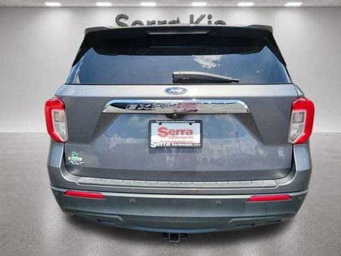 Used 2022 Ford Explorer XLT RWD image 4
