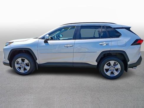 Used 2024 Toyota RAV4 XLE AWD/4WD image 7