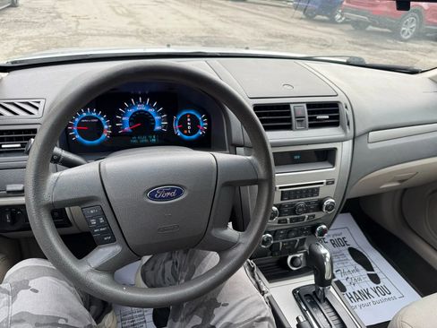 Used 2010 Ford Fusion S image 22