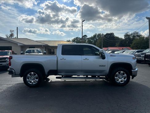 Used 2020 Chevrolet Silverado 2500 LTZ w/ LTZ Texas Edition AWD/4WD image 4