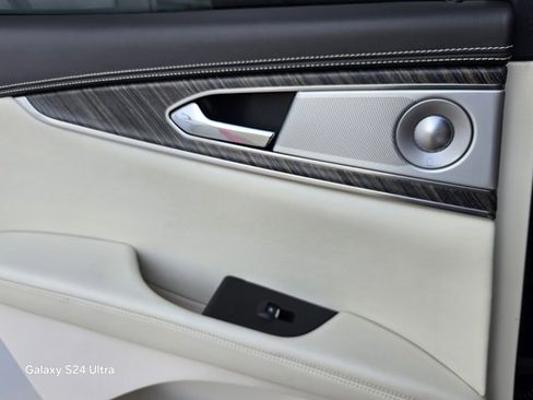 Used 2019 Lincoln Nautilus Black Label image 20