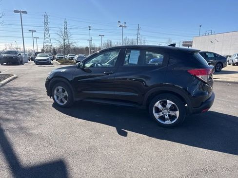 Certified 2022 Honda HR-V LX image 13