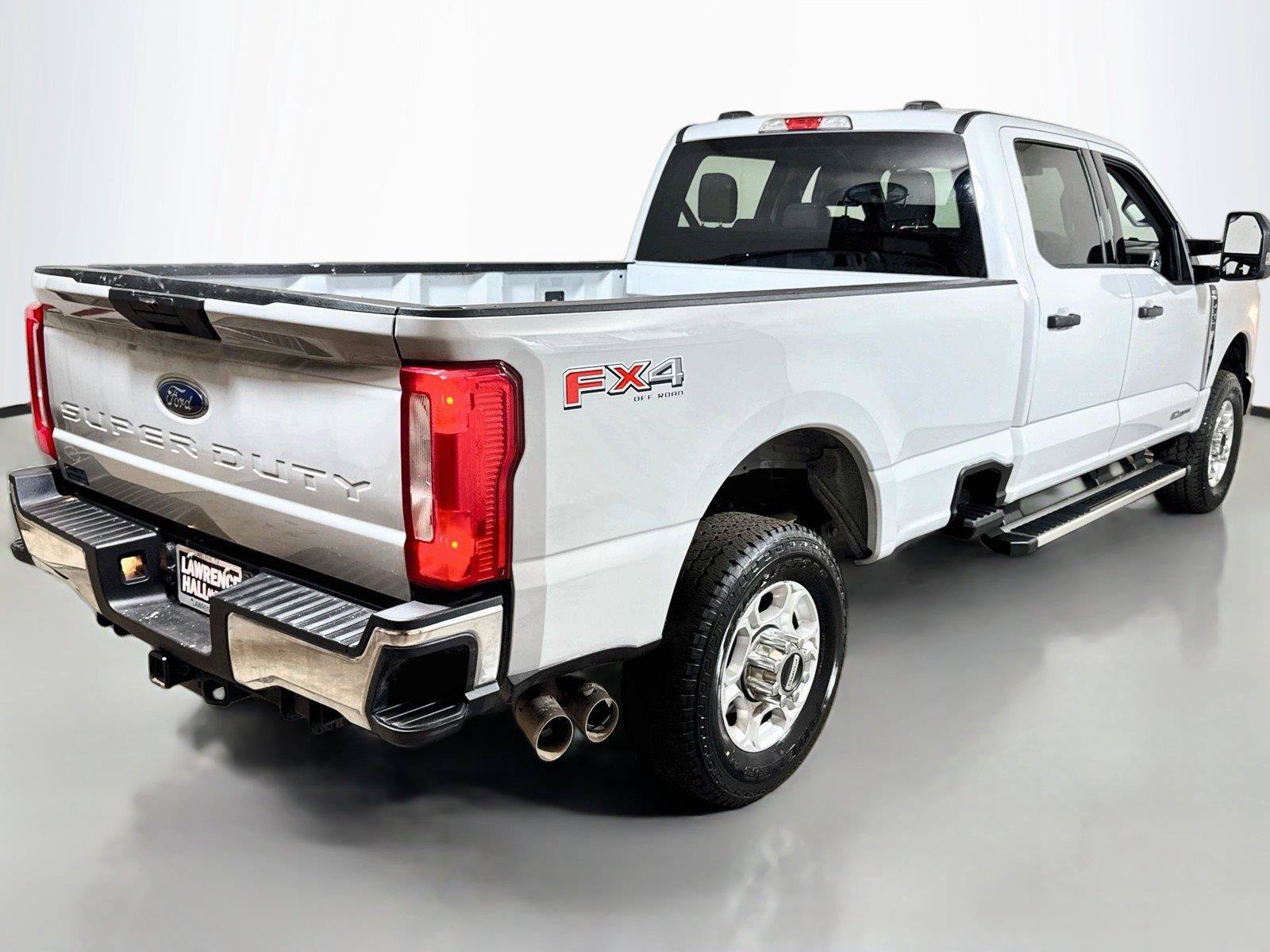 Used 2026 Ford F350 XLT w/ FX4 Off-Road Package AWD/4WD image 4