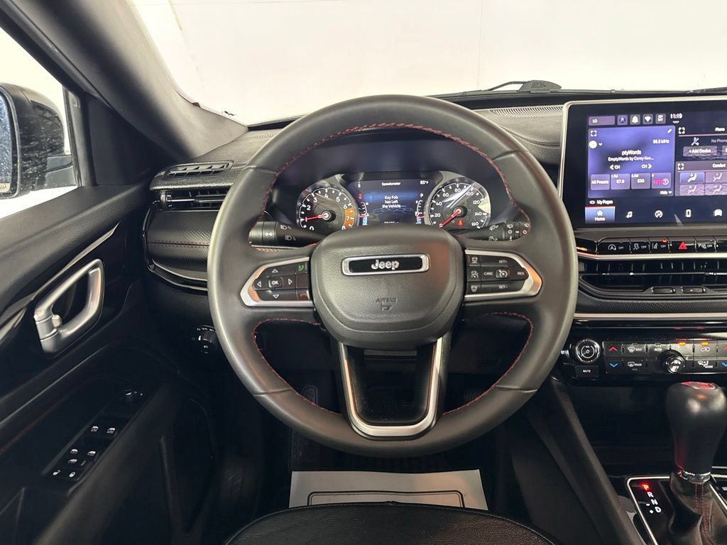 Certified 2025 Jeep Compass Trailhawk AWD/4WD image 38