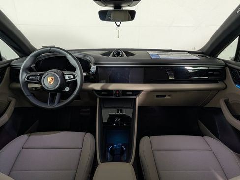New 2026 Porsche Macan Electric RWD image 21