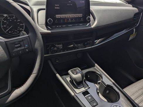 New 2026 Nissan Rogue SV AWD/4WD image 10