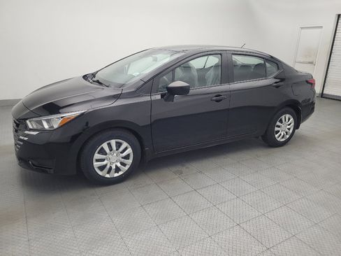 Used 2024 Nissan Versa S w/ Trunk Package FWD image 2