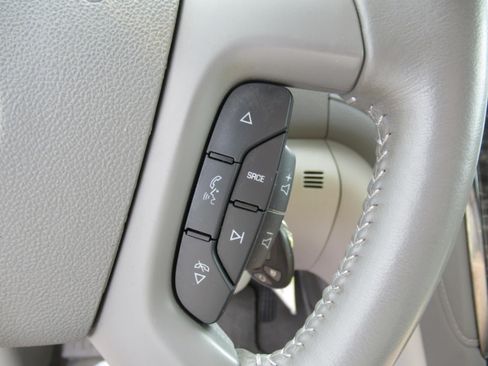 Used 2013 Buick Enclave Leather FWD image 24