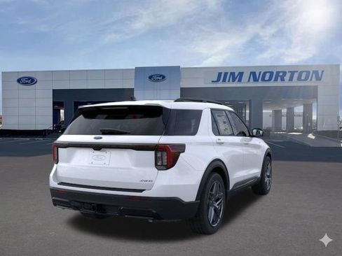 New 2026 Ford Explorer ST-Line w/ ST-Line Street Pack AWD/4WD image 10