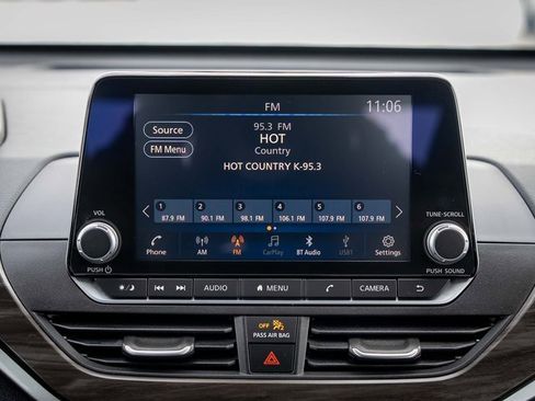 Used 2024 Nissan Altima 2.5 SV image 23