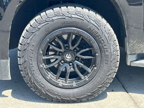 Used 2020 Chevrolet Tahoe LT AWD/4WD image 12
