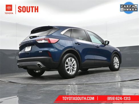 Used 2020 Ford Escape SE image 43